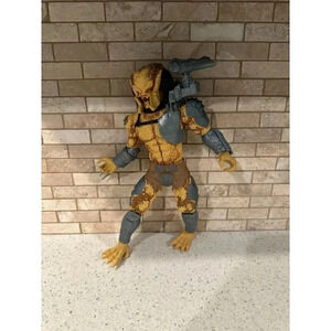 12 inch Super Hunter Predator bw